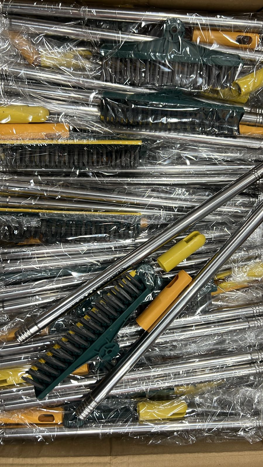 Broom Wiper