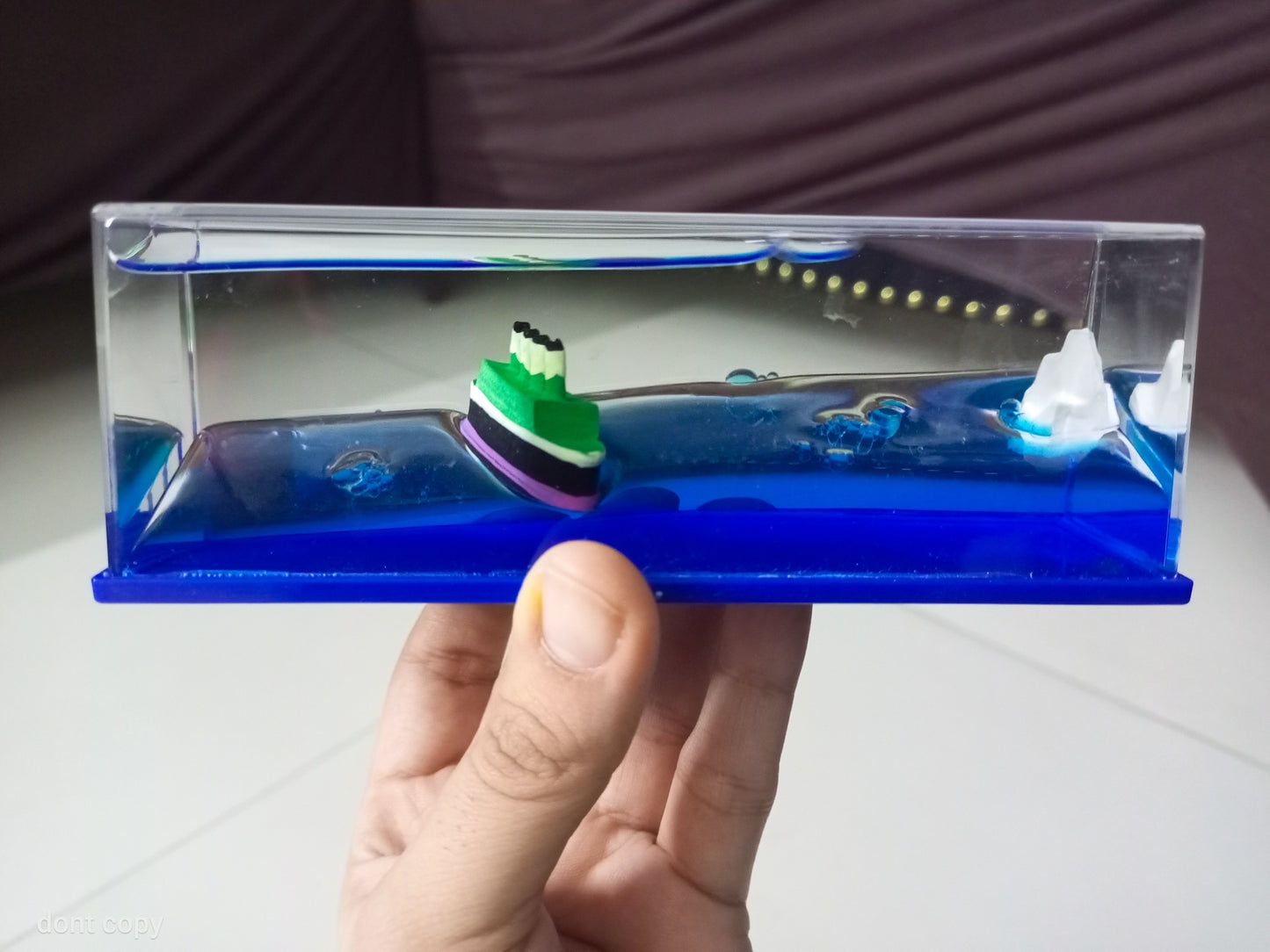 Titanic Unsinkable Fluid Drift Bottle